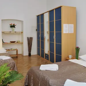 https://pension-prague-city.praguehotelsweb.com